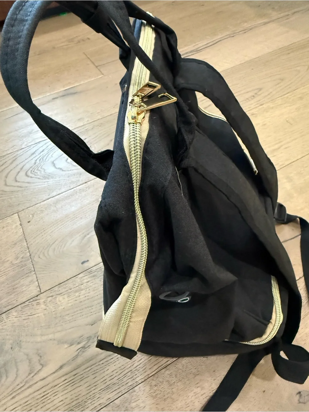 V-COOOL Pump Backpack Cooler Bag Double Layer Black – Used Once